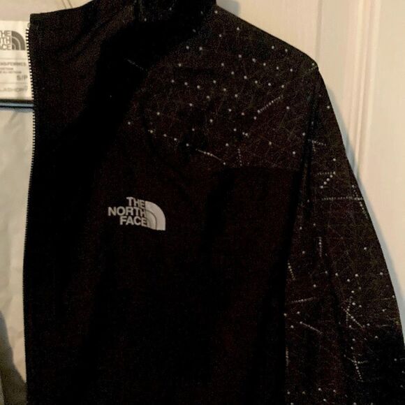 The North Face Flash Dry Zip-Up - Picture 2 of 8